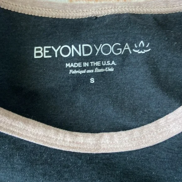 Beyond Yoga Spacedye On Block Bra Size Small - Great Condition - Picture 4 of 7